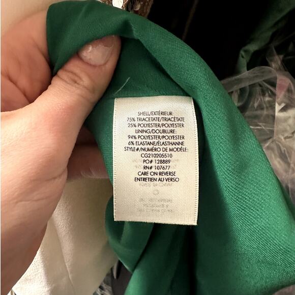 Alice + Olivia Karoline Chain Shoulder Cutout Gown In Emerald Size 10 - Picture 10 of 11